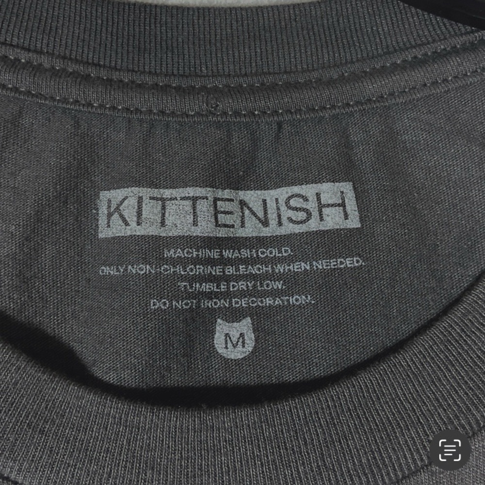 Kittenish Rocker Lips tee - Picture 4 of 5